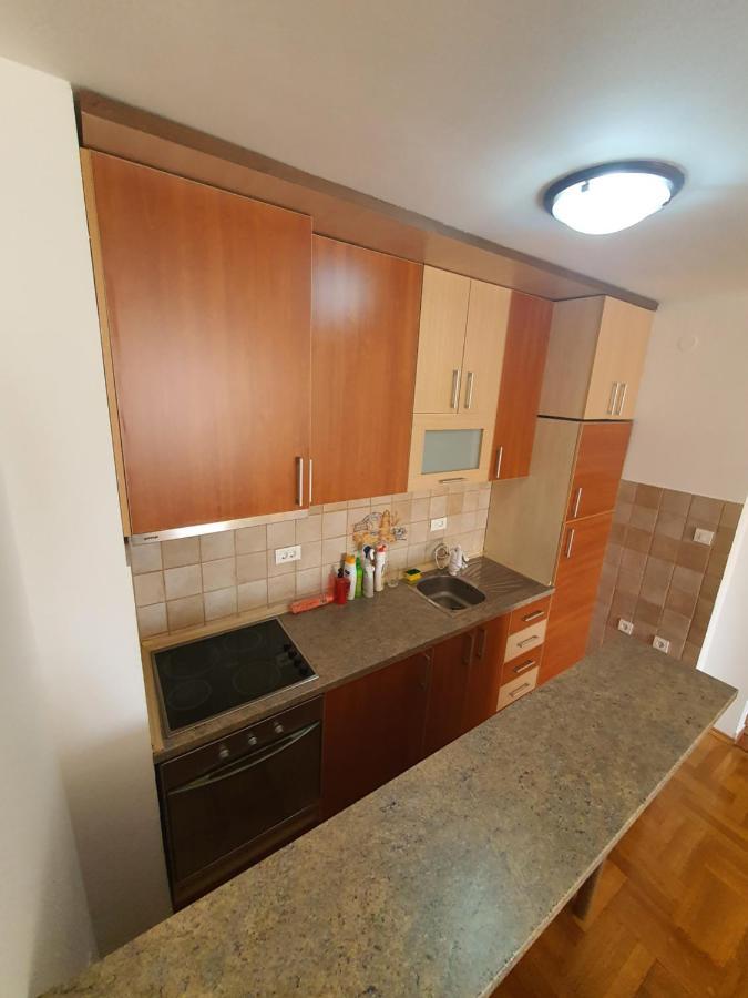 Oksana Apartment Подгорица Экстерьер фото