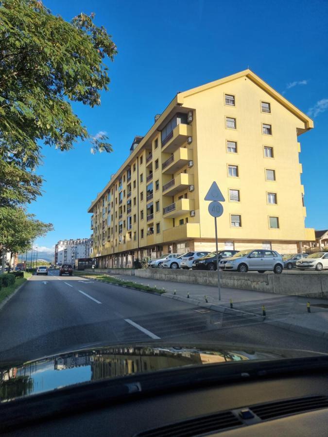 Oksana Apartment Подгорица Экстерьер фото